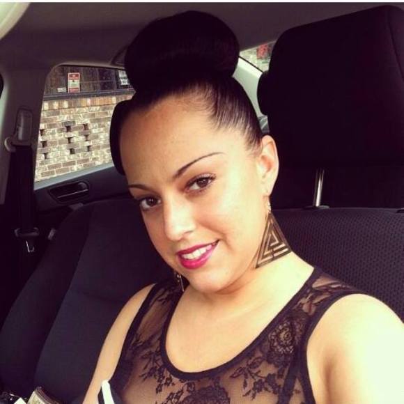 Meet your Posher, Lisa - Picture 1 of 1